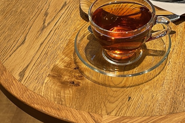 amber-black tea-glass
