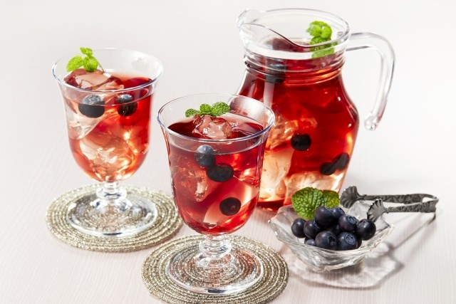 berry-iced-black tea