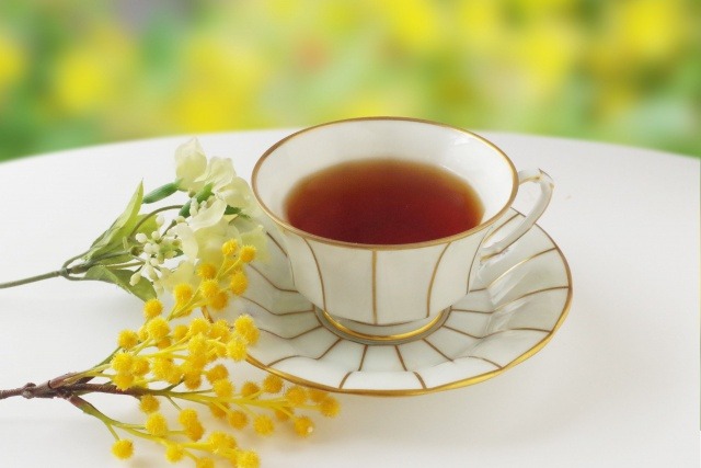 black tea mimosa-floral-teacup